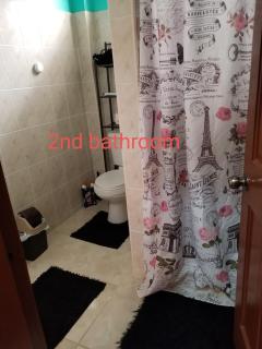 Spacious 3 bedroom with Private Patio and Fast wifi - 1