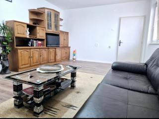 APARTMENT STRIC CENTER of STIP - 6