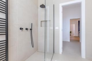 GuestHost - CB12 Central and Modern Apartment - 7