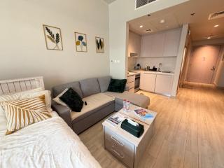 Yas Island Studio Near Airport & Attractions B12 - 1