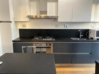 Spacious Apartment close to train station - 1