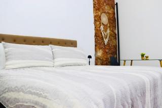 Santa Ana Loft - 9