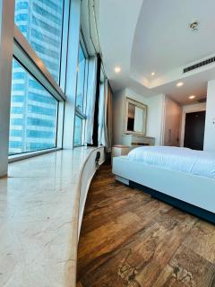 Sky view 3BR Centourous Tower - 4