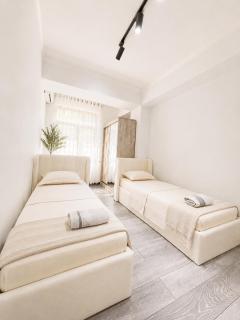 - Daniels Suite - City Center - Spacious - 9