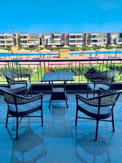 إقامة هادئة وسط الحدائق في بلومار السخنة - Peaceful Retreat Amidst Gardens in Blumar Sokhna - 6