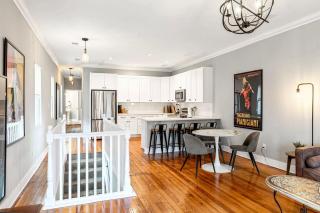 Modern Hill Home | Walk to Shops & Restaurants - 9