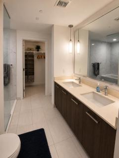 1BR Miami Brickell Experience FREE PARKING ROOFTOP POOL SPA - 3