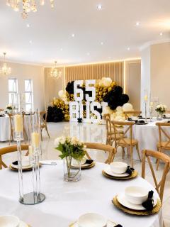 Vale Boutique 11 bdr Villa with Outdoor Cinema, 2 Jacuzzis & banquet Hall - 7