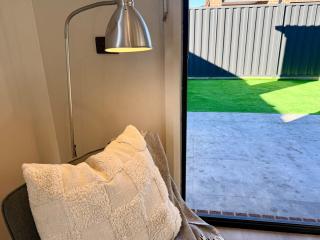 Bright Kalkallo Home, Easy Melbourne Access - 9