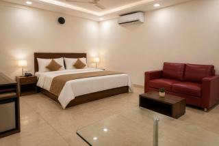 Hotel Element Stay Near DLF Cyber City and AIG Hospital Gachibowli - 9
