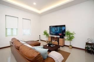 Spacious Heritage House Prime Location Family Stay - 4