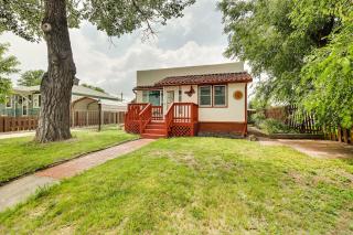 Family 5BR Retreat Sleeps 11 by College, Hospital - 5