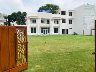 Neelkanth Lawn and Banquet - Rooms - 2