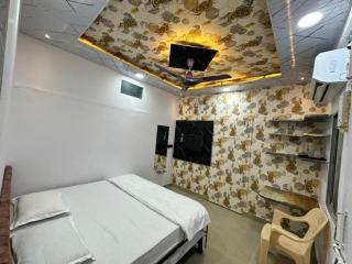 Prusha Homestay near Mahakal Mandir - 3