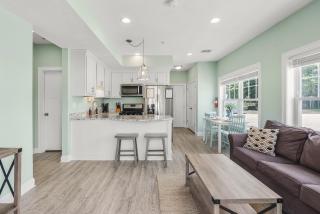 Beachside Abode 1A by Bayley Vacation Rentals - 9
