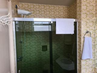 Ap 4 Quartos mais 1 pequeno Quarto 3 Banheiros Zona Sul de BH Até 12 Hóspedes - 7