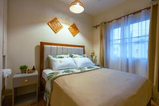 Pwani 2BR near Beach & City, AC, Pool & Fast WiFi - 8