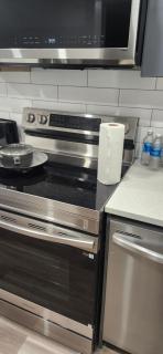 Cozy bright and spacious 1 bedroom licensed basement - 5