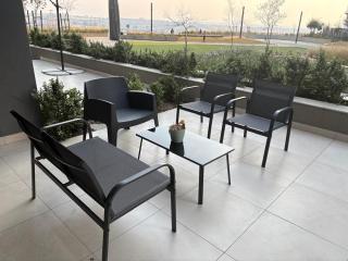 Flat in Waterfall City - Ellipse - Netcare - Mall - 8