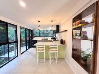 Private Rainforest Cottage - Bingil Bay - 8