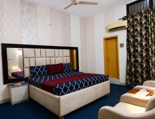 The Moonlight Guest House - 5