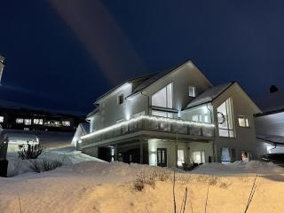 Modern holiday home on Kvaløya near Tromsø with Northern Lights and nature - 0