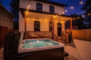 Private Hot Tub 2-Home Retreat Sleeps 16 - 8