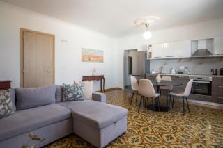 Thalia's Apartment - 4