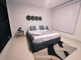 Apartamento grande en el laguito Cartagena - 3