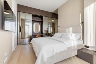 Eurovea Tower Apartment, 36th Floor, Castle View & Free Parking - 3