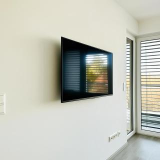 Modern Apartment with Garden & Free Parking - 6