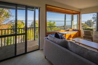 Sea La Vie - in Sunny Nelson - 0