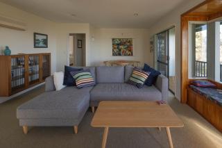 Sea La Vie - in Sunny Nelson - 3