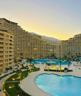Hotel Porto Sokhna Pyramids Sea View - 0