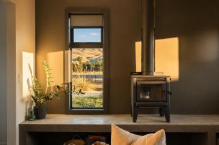 Red Hut - touch of luxury - Twizel - 9