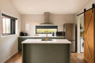 Red Hut - touch of luxury - Twizel - 2