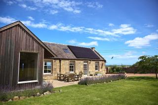 Kinkell Cottage, Sea Views & Highland Cows near St Andrews - 0