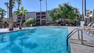 Old Town Scottsdale 2 Kings Pool Spa - 7