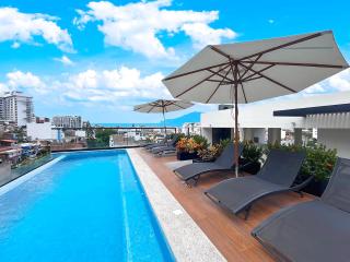 Serenity Tower 601 1BR Rooftop Pool Ocean and Mountain View - 0