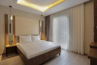 Arach Boutique Hotel - 8