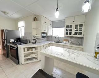 Hy-De-Way 3BR Near Miami Beach Oistins - 0