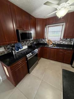Miami Home 5 Mins Cruise Port MIA Airport Brickell Bayside Downtown Beach - 4