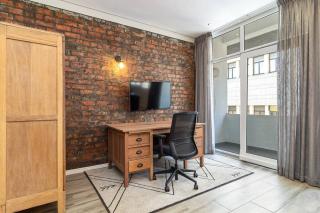 Perfectly Located 1 Bedroom Apartment In The Cbd - 0
