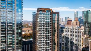 Austin Downtowner Heated Rooftop Pool by Barcle - 7