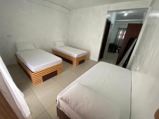 Dapdap Shorelines Beachfront Villa - 7