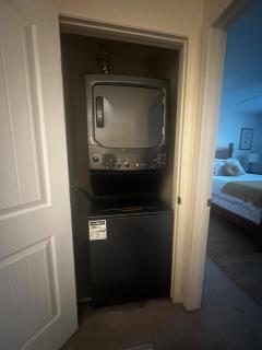 Lakeshore Central steps to the main beach sleeps 8 - 9