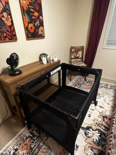 Lakeshore Central steps to the main beach sleeps 8 - 5