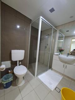 Family Transit Home, Executive Serviced Apartments, Port Moresby - 2