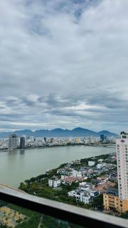 Panoma 2-story apartment with a beautiful view and high-end furniture - 7