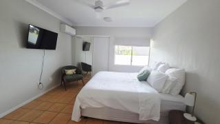 Tropical Studio near CBD - Pool, Tennis, Parking - 8
